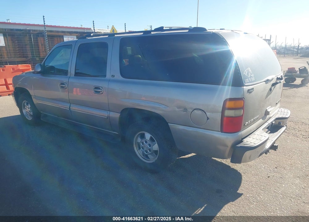 2001 CHEVROLET SUBURBAN 1500 LT VIN: 3GNFK16T21G261971
