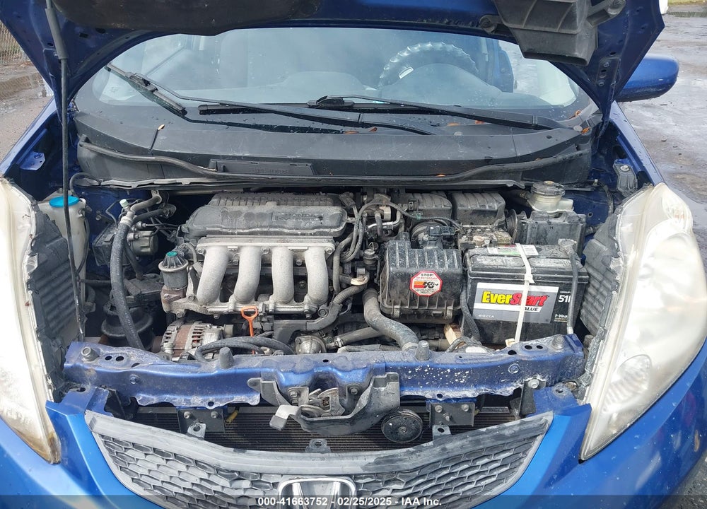 2010 HONDA FIT VIN: JHMGE8H47AC009623