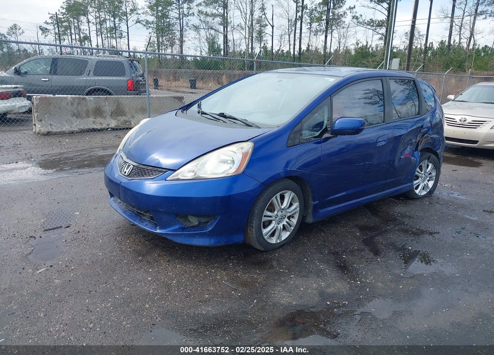 2010 HONDA FIT VIN: JHMGE8H47AC009623
