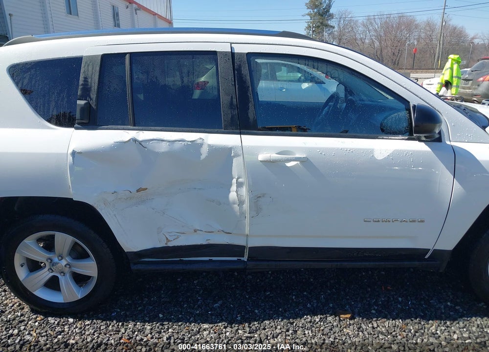 2011 JEEP COMPASS VIN: 1J4NF1FB2BD280643