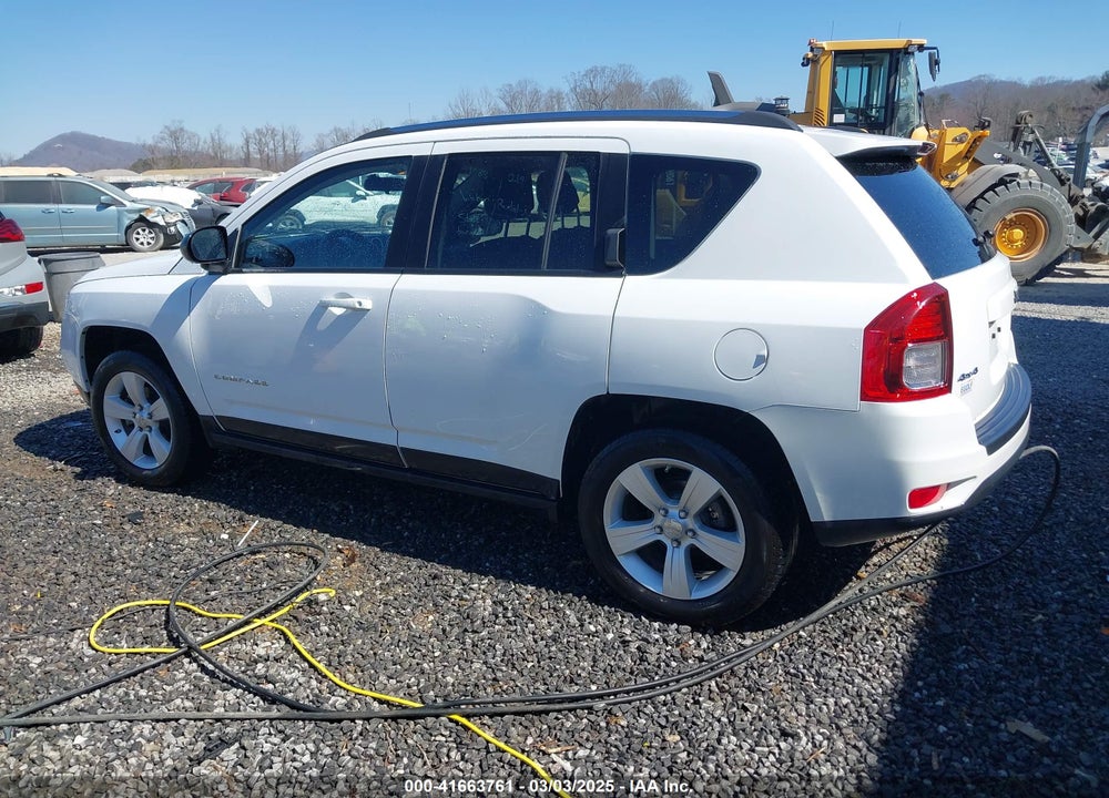 2011 JEEP COMPASS VIN: 1J4NF1FB2BD280643