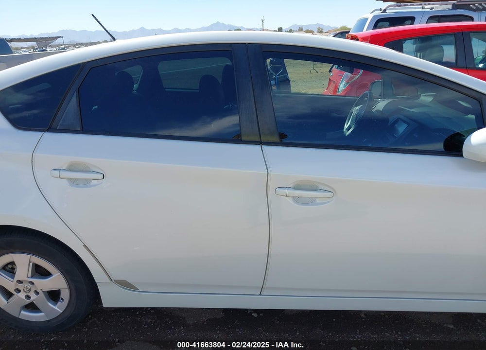 2011 TOYOTA PRIUS VIN: JTDKN3DU9B0272137