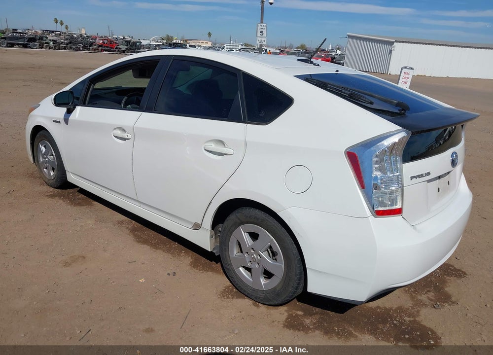 2011 TOYOTA PRIUS VIN: JTDKN3DU9B0272137