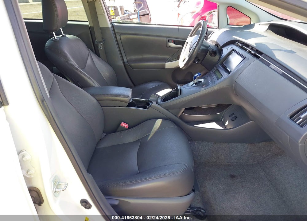 2011 TOYOTA PRIUS VIN: JTDKN3DU9B0272137