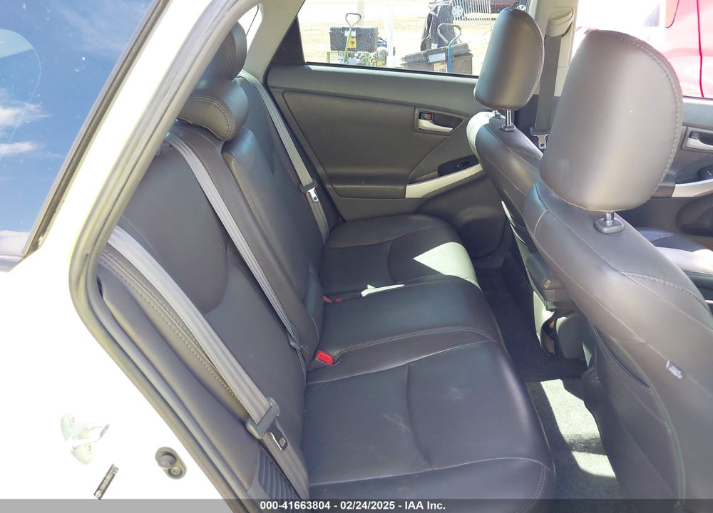 2011 TOYOTA PRIUS VIN: JTDKN3DU9B0272137