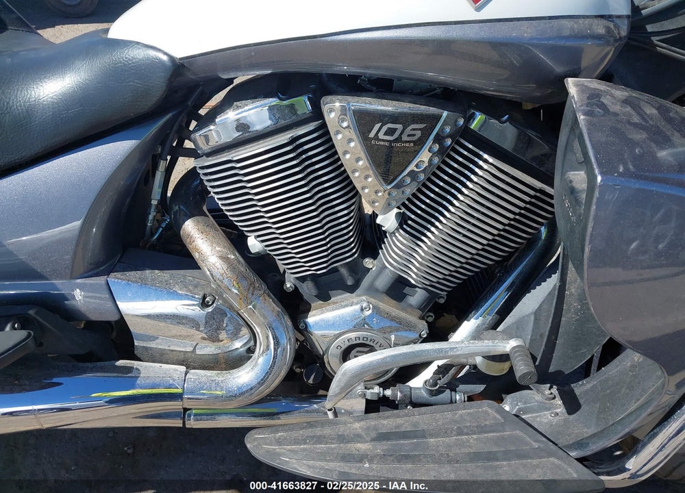 2016 VICTORY MOTORCYCLES CROSS COUNTRY TOUR VIN: 5VPTW36N6G3056213