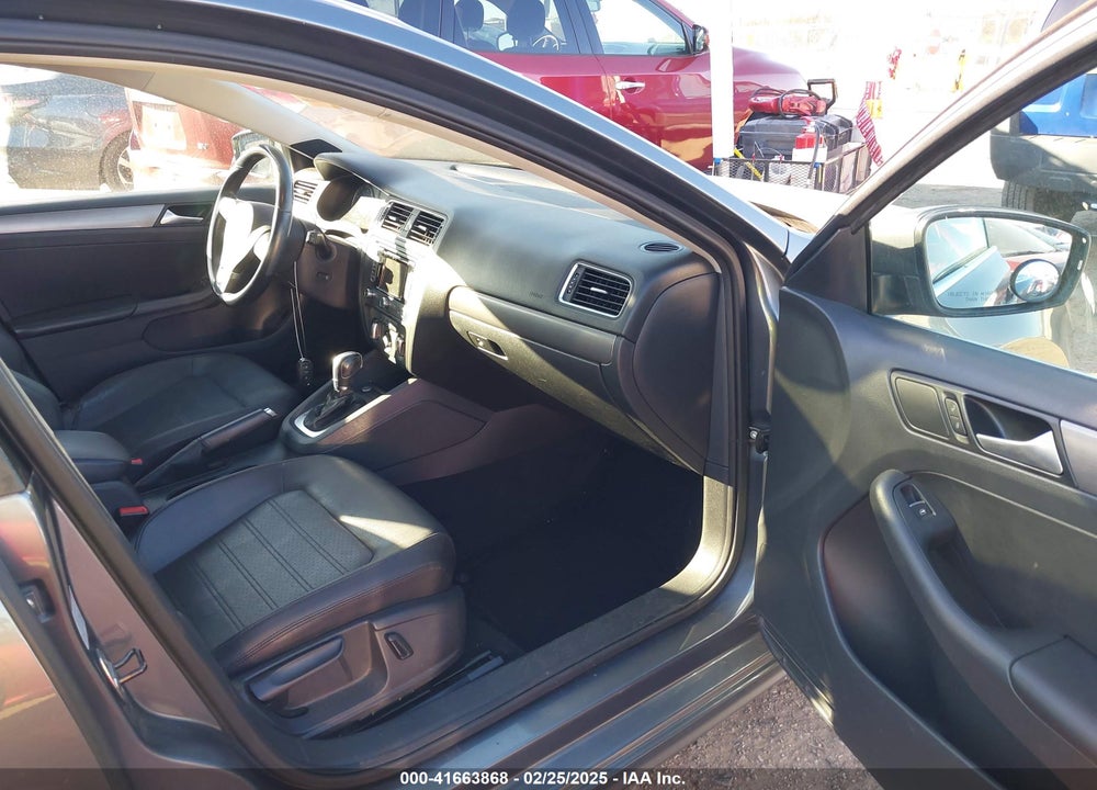 2014 VOLKSWAGEN JETTA VIN: 3VWL07AJ7EM324061