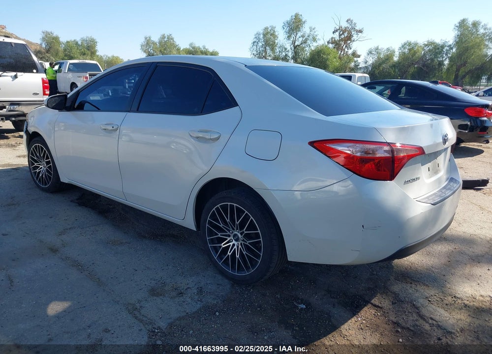 2018 TOYOTA COROLLA VIN: 5YFBURHE6JP762225