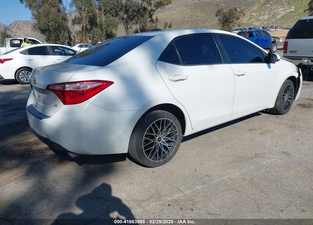 2018 TOYOTA COROLLA VIN: 5YFBURHE6JP762225