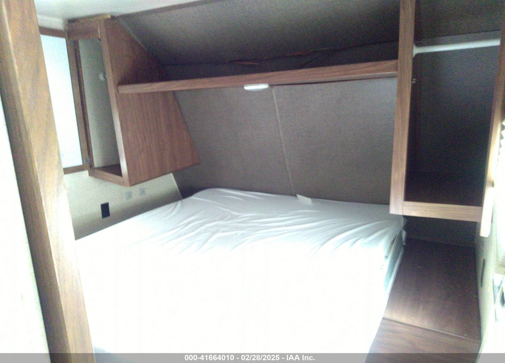 2018 TRAI SLE30 VIN: 5SFEB3426JE356452