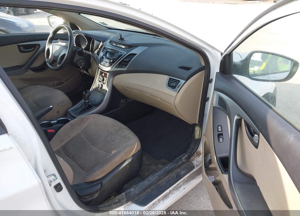 2016 HYUNDAI ELANTRA VIN: 5NPDH4AE4GH778939