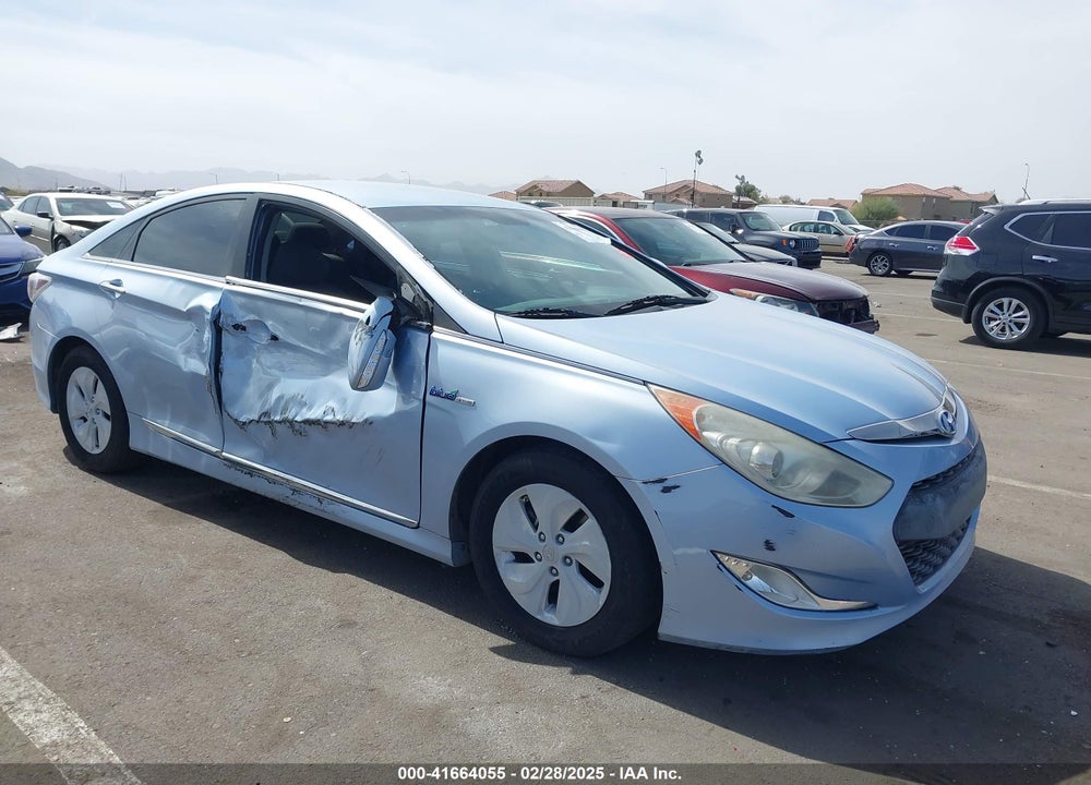 2013 HYUNDAI SONATA HYBRID VIN: KMHEC4A40DA088520