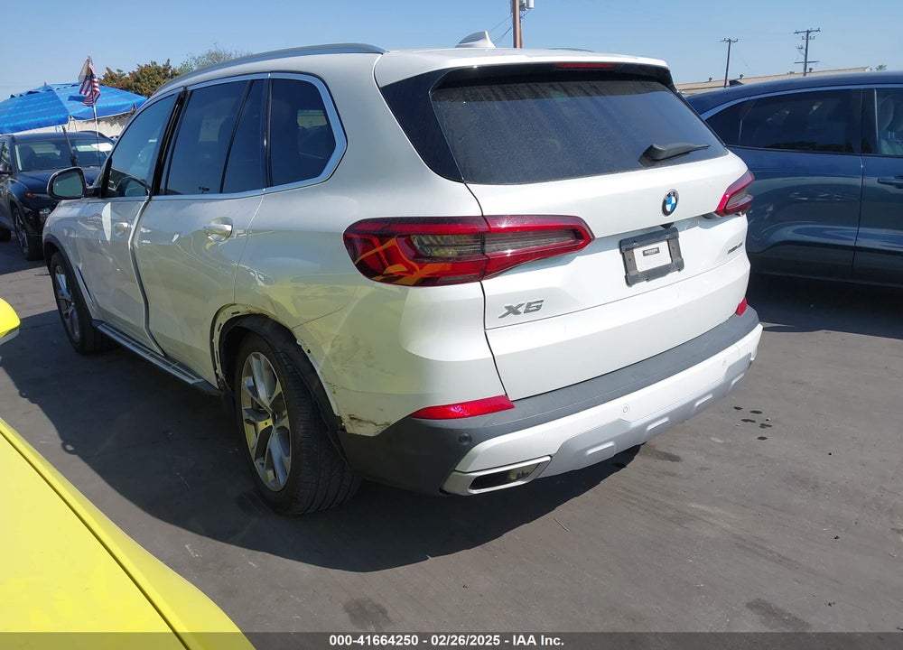 2020 BMW X5 VIN: 5UXCR4C09L9B35467