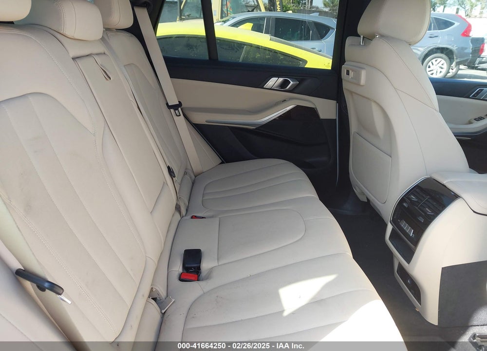 2020 BMW X5 VIN: 5UXCR4C09L9B35467