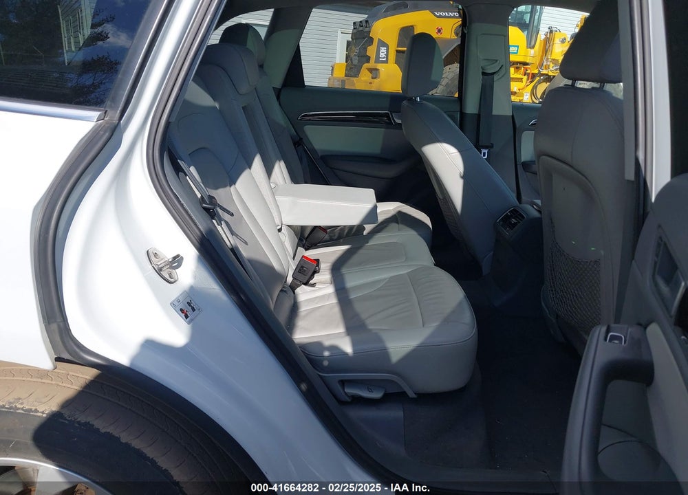 2014 AUDI Q5 2.0T PREMIUM VIN: WA1LFAFPXEA081381