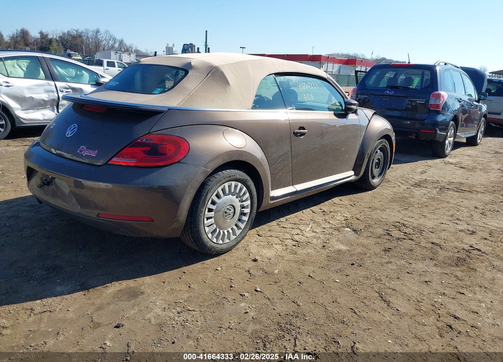 2014 VOLKSWAGEN BEETLE VIN: 3VW517AT8EM816914