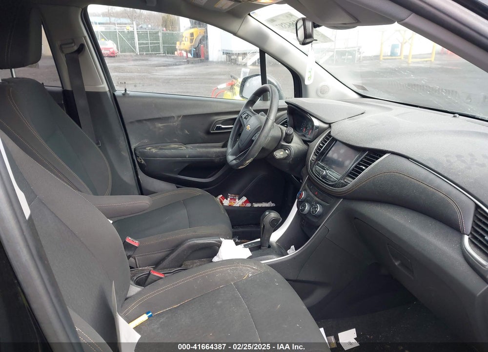 2020 CHEVROLET TRAX AWD LS VIN: KL7CJNSB1LB325204