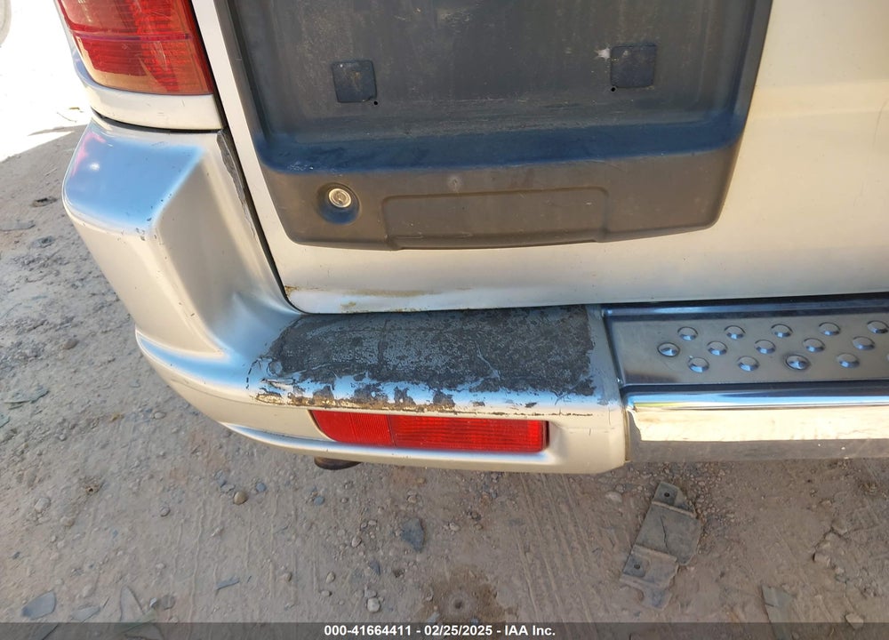 2002 MITSUBISHI MONTERO LIMITED VIN: JA4MW51R22J069032