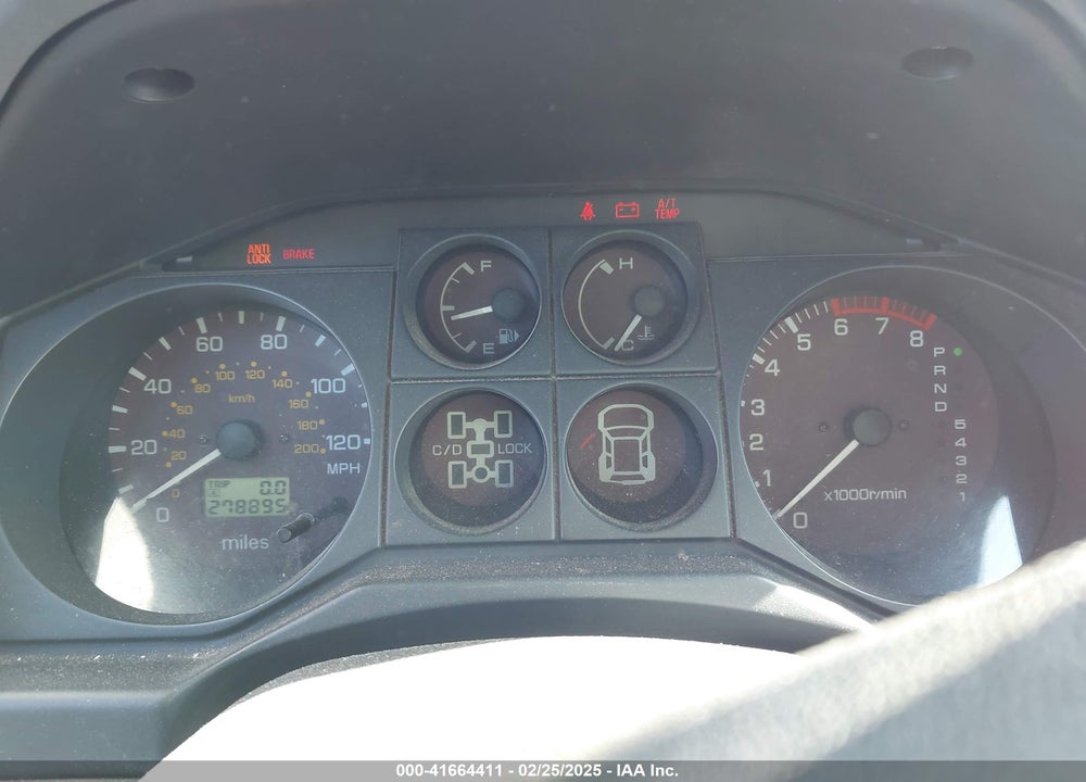 2002 MITSUBISHI MONTERO LIMITED VIN: JA4MW51R22J069032