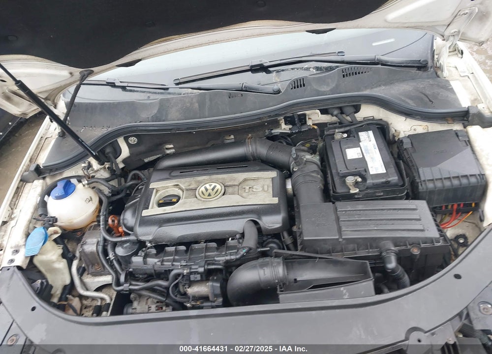 2010 VOLKSWAGEN PASSAT KOMFORT VIN: WVWJM7AN4AE108136