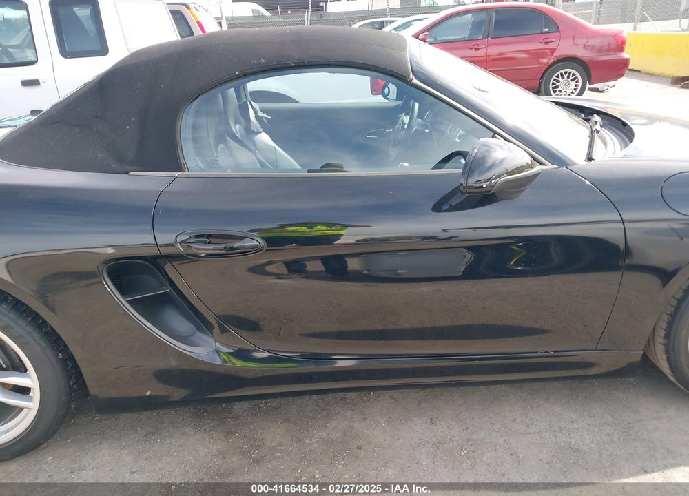 2013 PORSCHE BOXSTER VIN: WP0CA2A82DS112948