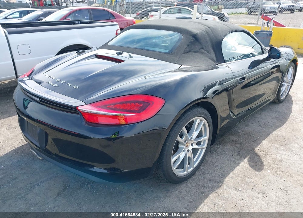 2013 PORSCHE BOXSTER VIN: WP0CA2A82DS112948