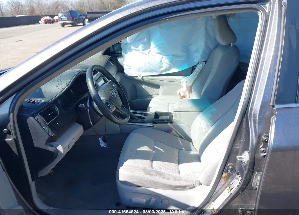 2016 TOYOTA CAMRY VIN: 4T4BF1FK3GR562792
