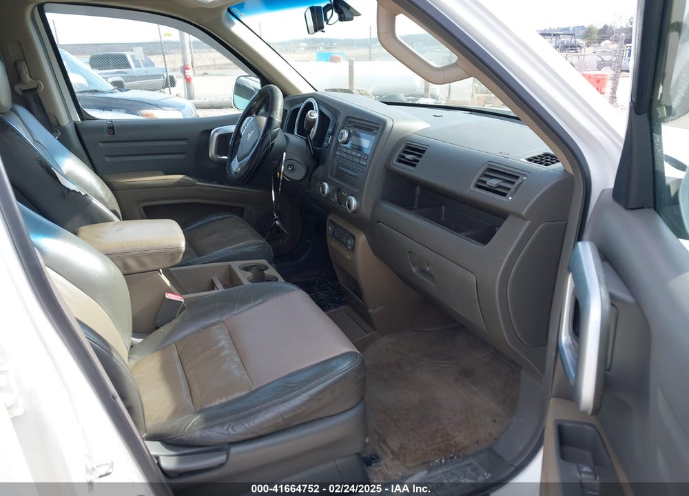2006 HONDA RIDGELINE RTL VIN: 2HJYK16516H502750