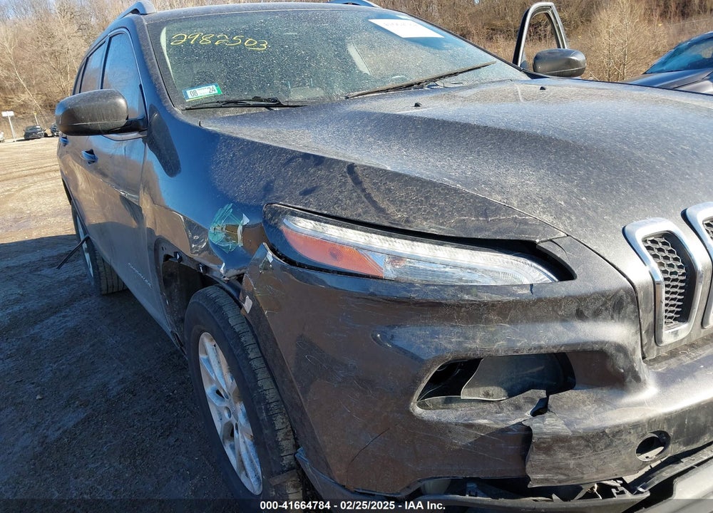 2015 JEEP CHEROKEE VIN: 1C4PJMCB4FW546452