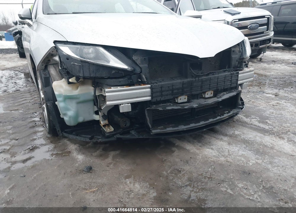 2014 LINCOLN MKZ VIN: 3LN6L2G9XER814581