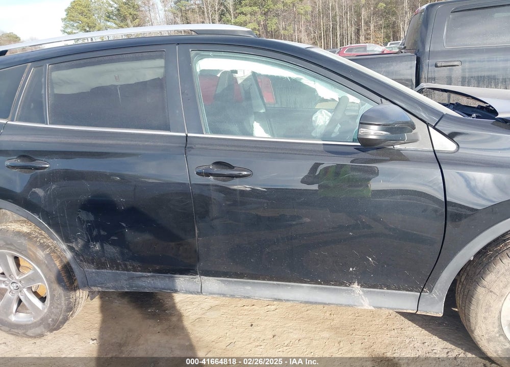 2015 TOYOTA RAV4 VIN: 2T3WFREV4FW222465