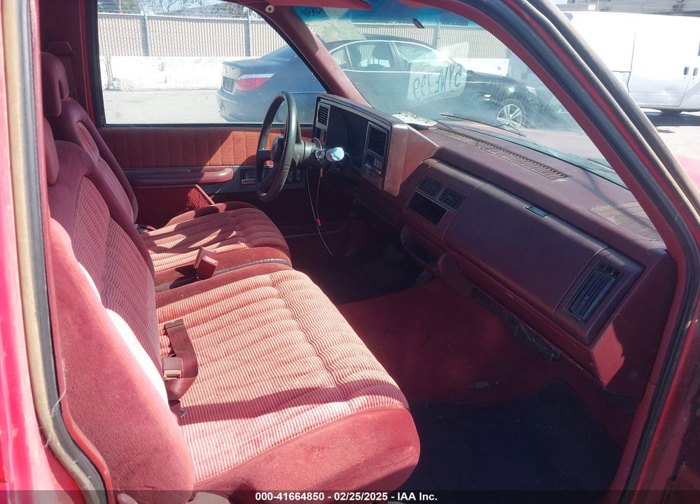 1994 CHEVROLET GMT-400 C1500 VIN: 2GCEC19Z3R1298209