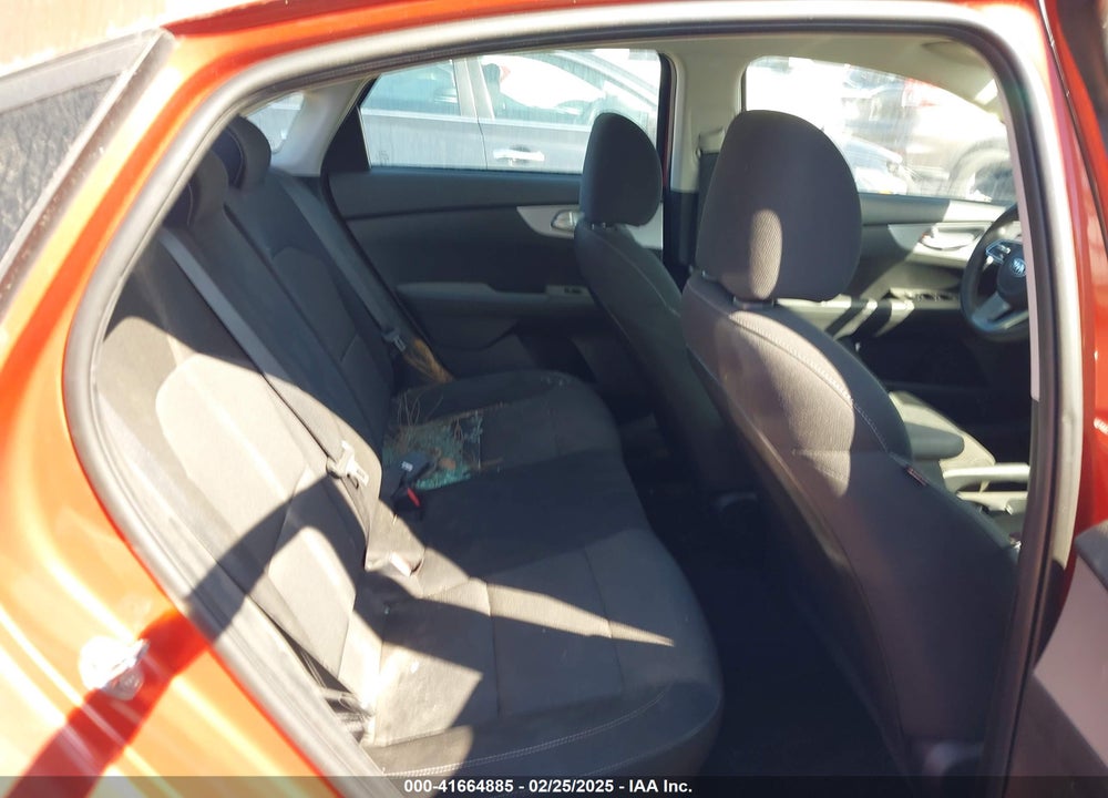 2023 KIA FORTE VIN: 3KPF24AD1PE544084