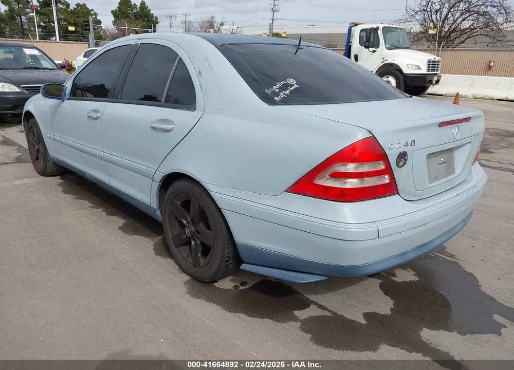 2002 MERCEDES-BENZ C 240 VIN: WDBRF61JX2F192056