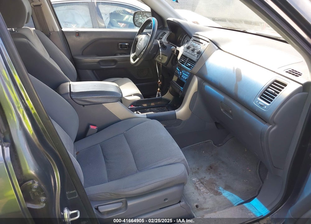 2006 HONDA PILOT EX VIN: 2HKYF18476H508816