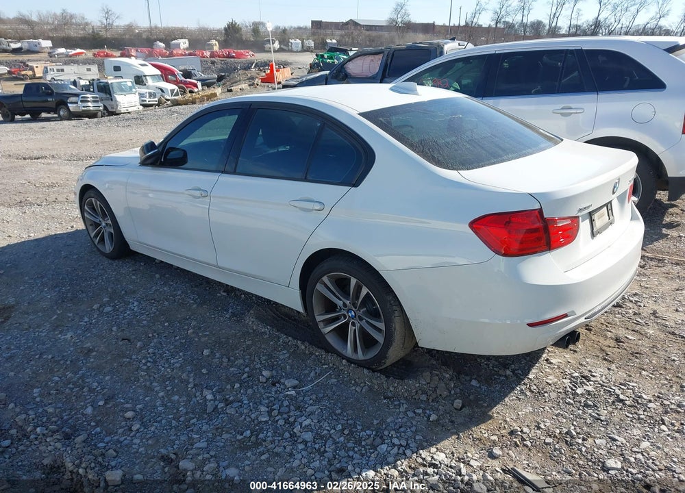 2013 BMW 328 VIN: WBA3B5G59DNP40559