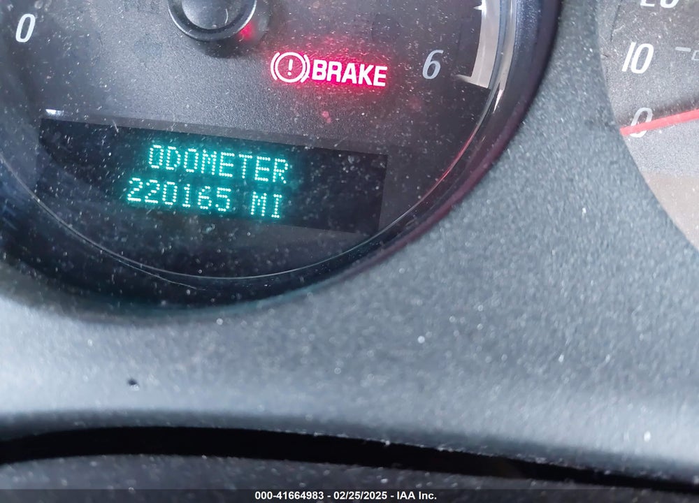2007 GMC YUKON DENALI VIN: 1GKFK63827J198131