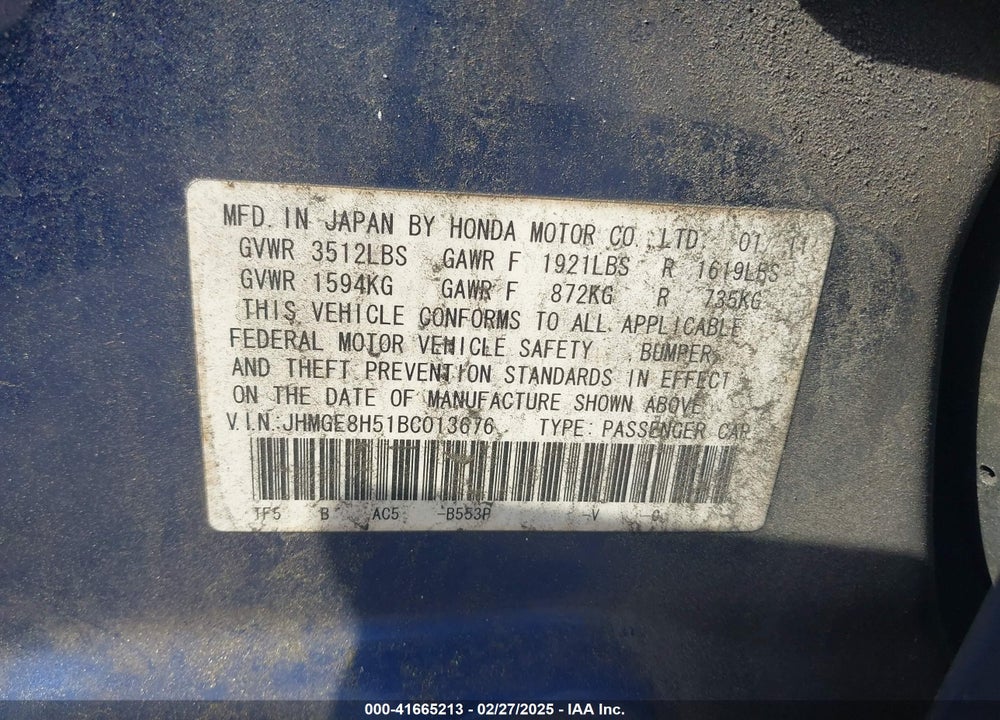 2011 HONDA FIT VIN: JHMGE8H51BC013676