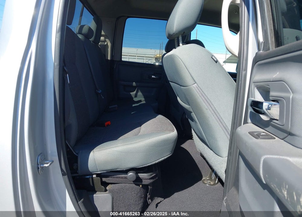 2017 RAM 1500 VIN: 1C6RR6GT7HS582654