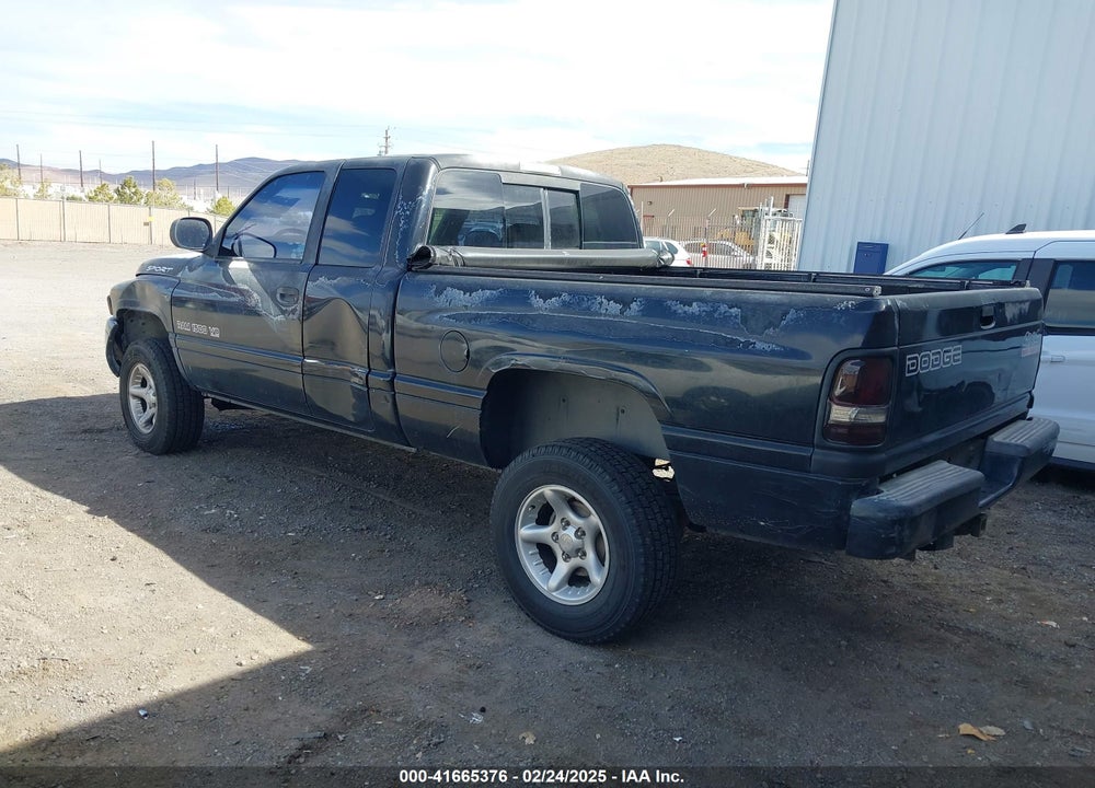 2000 DODGE RAM 1500 ST VIN: 3B7HF13Z3YG153738