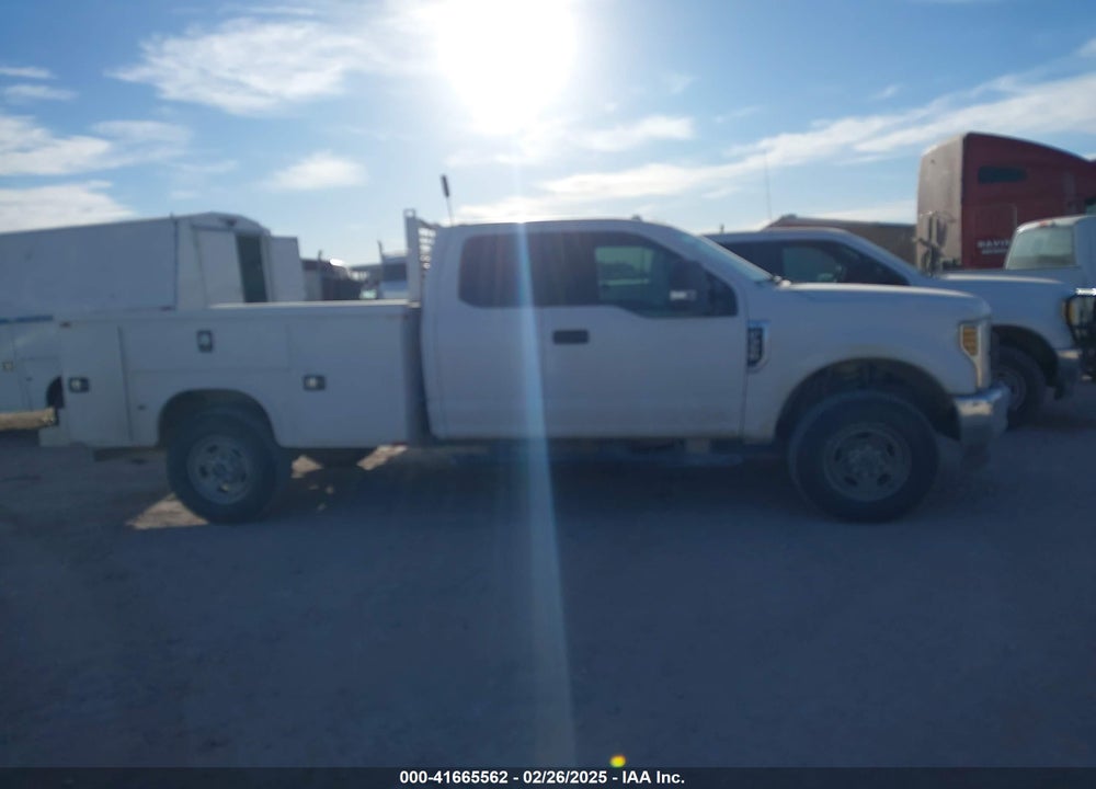 2019 FORD F 350 VIN: 1FT7X3B69KED70740