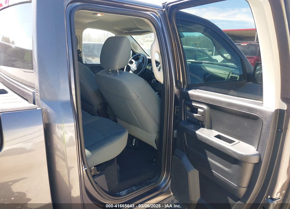 2014 RAM 1500 EXPRESS VIN: 1C6RR6FT9ES372411