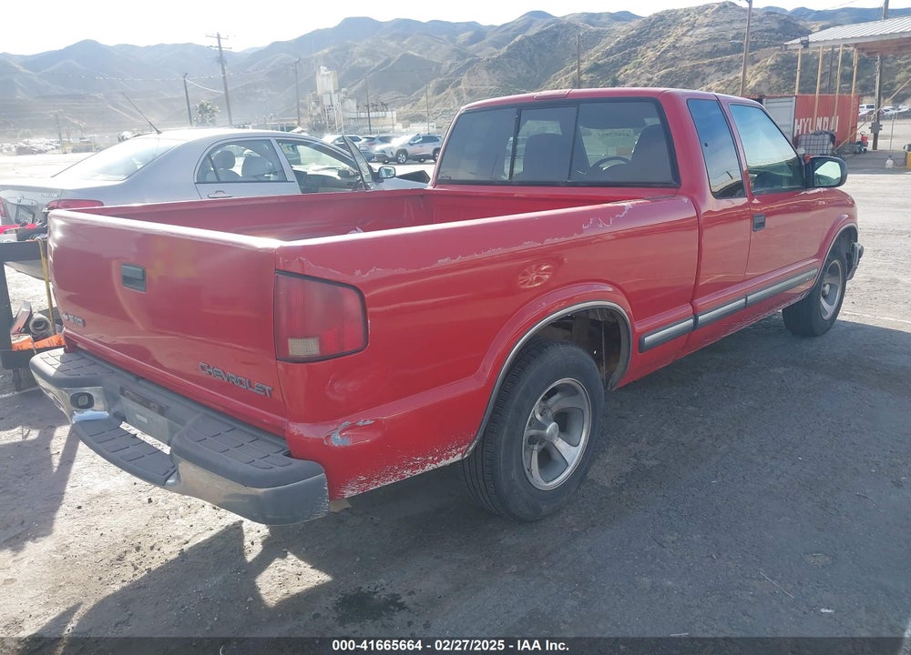 2001 CHEVROLET S-10 LS VIN: 1GCCS19W018137236