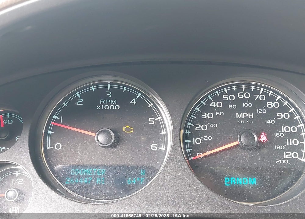 2010 CHEVROLET SUBURBAN 1500 LTZ VIN: 1GNUCKE02AR220449