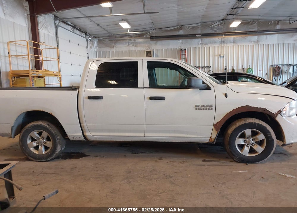 2016 RAM 1500 VIN: 3C6RR7KTXGG326897