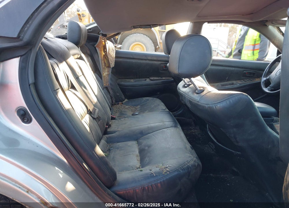 2000 LEXUS ES 300 VIN: JT8BF28G1Y5083715