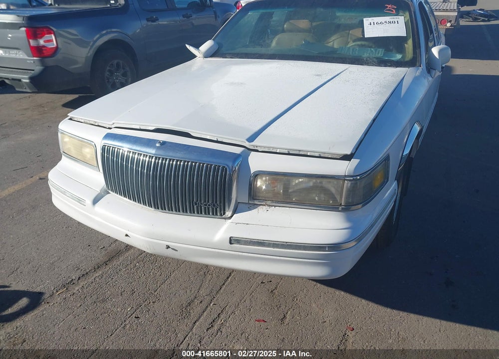 1995 LINCOLN TOWN CAR EXECUTIVE VIN: 1LNLM81W0SY729991