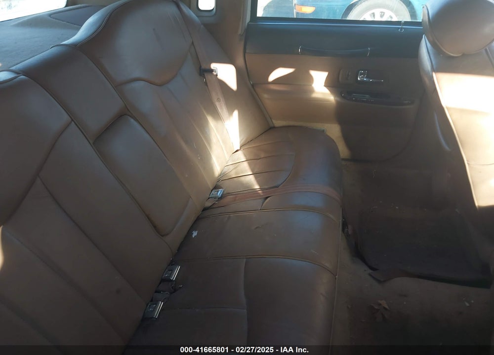 1995 LINCOLN TOWN CAR EXECUTIVE VIN: 1LNLM81W0SY729991
