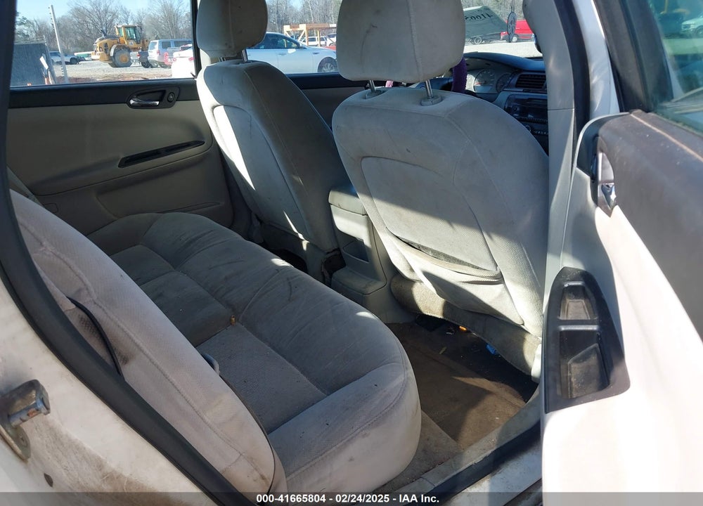 2008 CHEVROLET IMPALA LS VIN: 2G1WB58K681204561