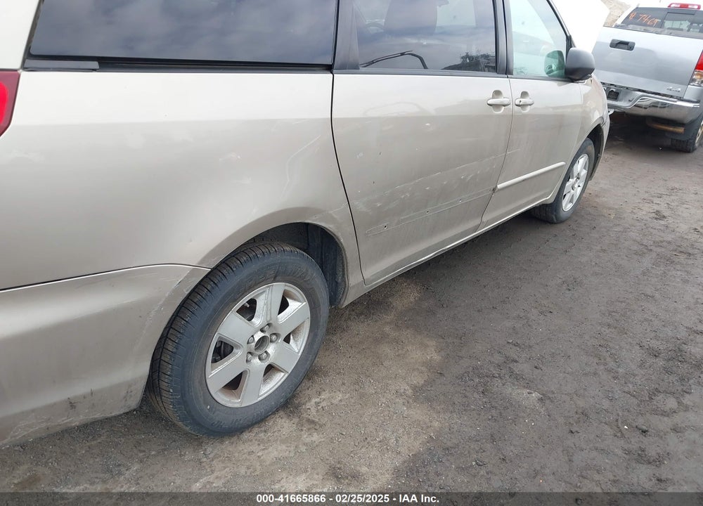 2005 TOYOTA SIENNA LE VIN: 5TDZA23C35S382177